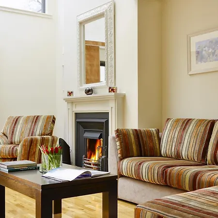 Self Catering Homes Town Centre Semesterbostad