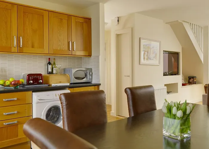 度假居 Self Catering Homes Town Centre 基拉尼