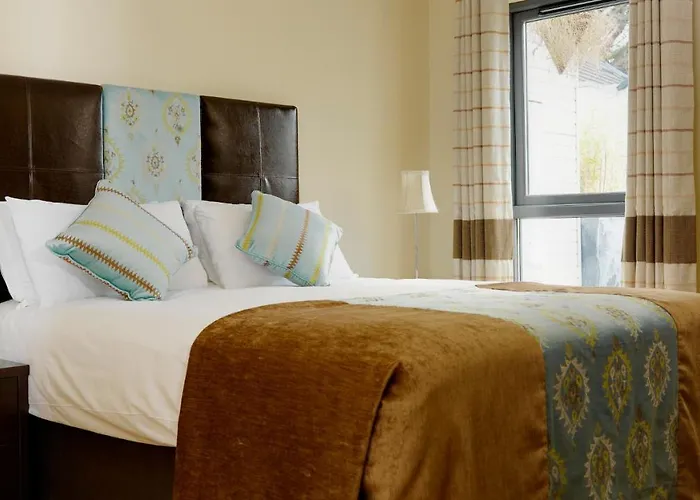 Self Catering Homes Town Centre * Кілларні