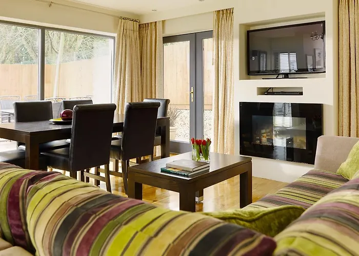 Self Catering Homes Town Centre * Cill Airne